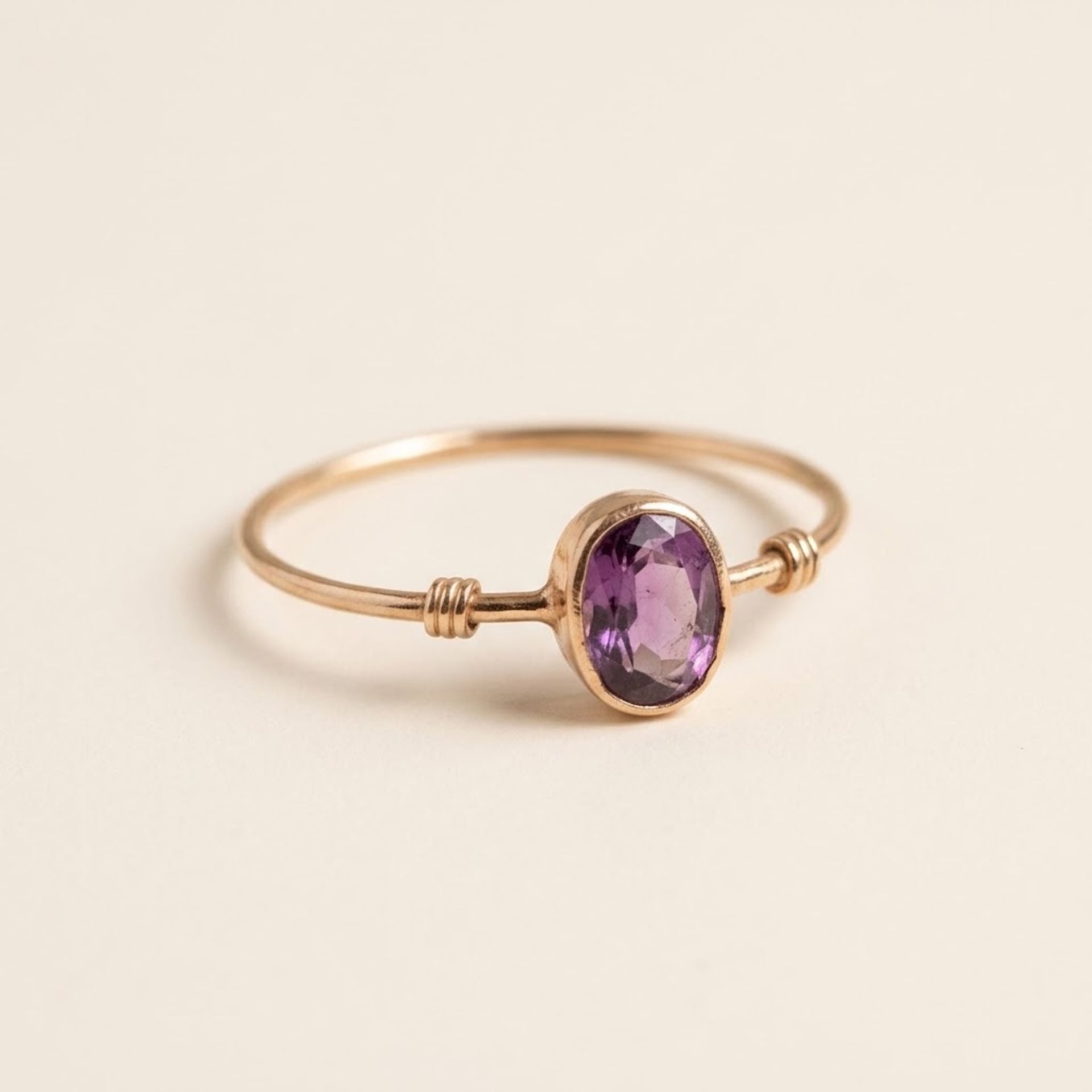 Garnet Gold Ring — Very good / fine (VG+) Rings