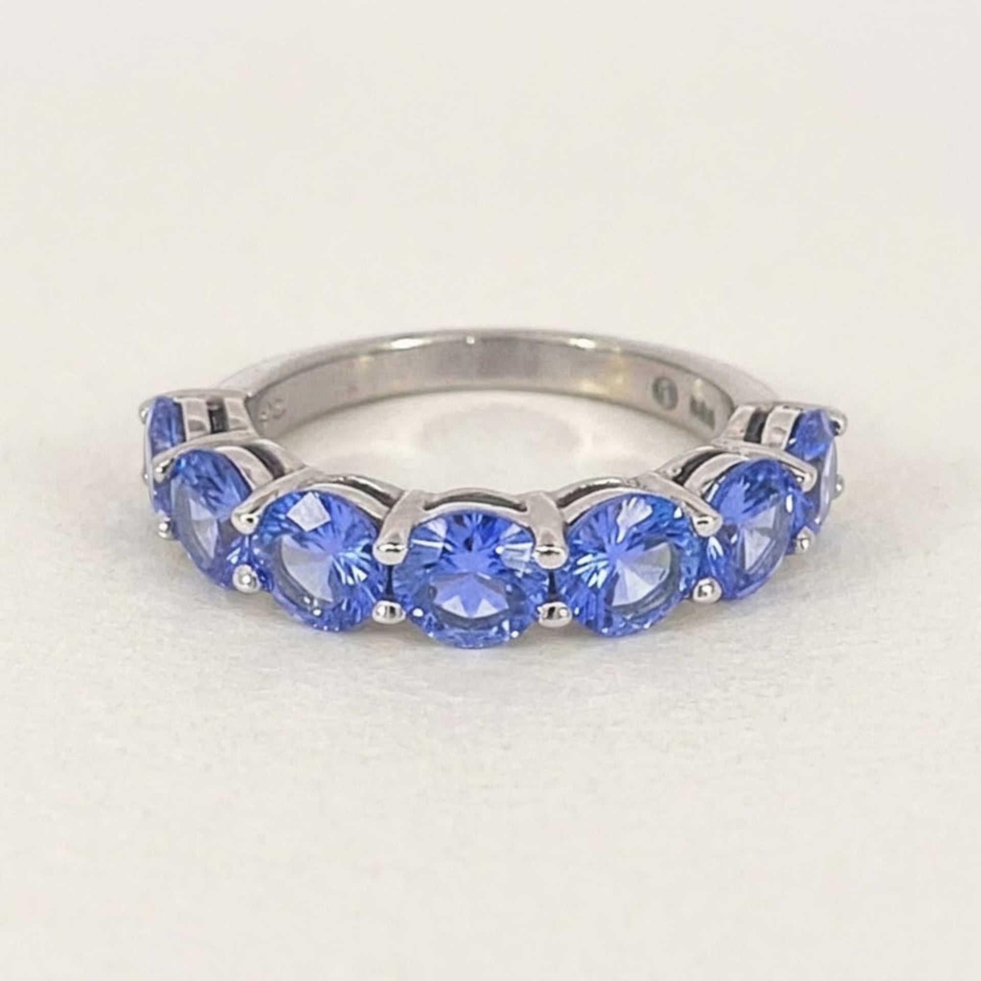 2.92ct Tansanit Ring 14k Weissgold — Neuwertig (N) Ringe
