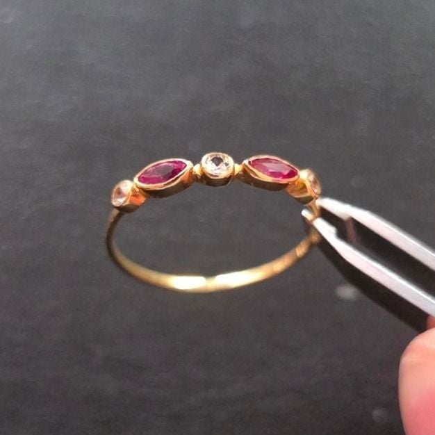 Gold ring with s. ruby & sapphire 750 — Good (VG) Rings