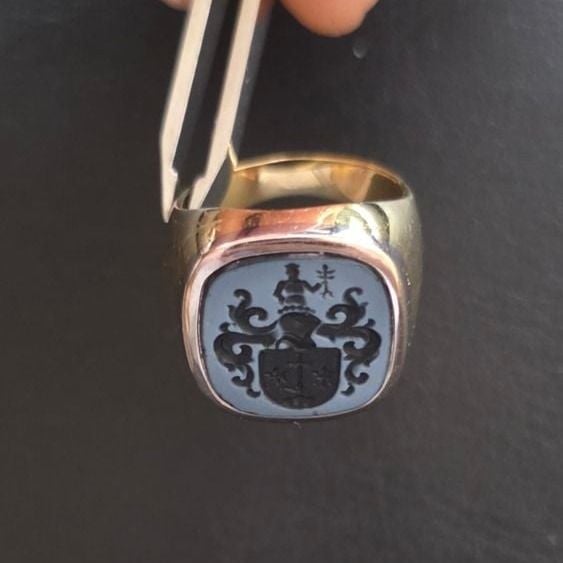 Signet Ring 750 Gold — Good (VG) Rings