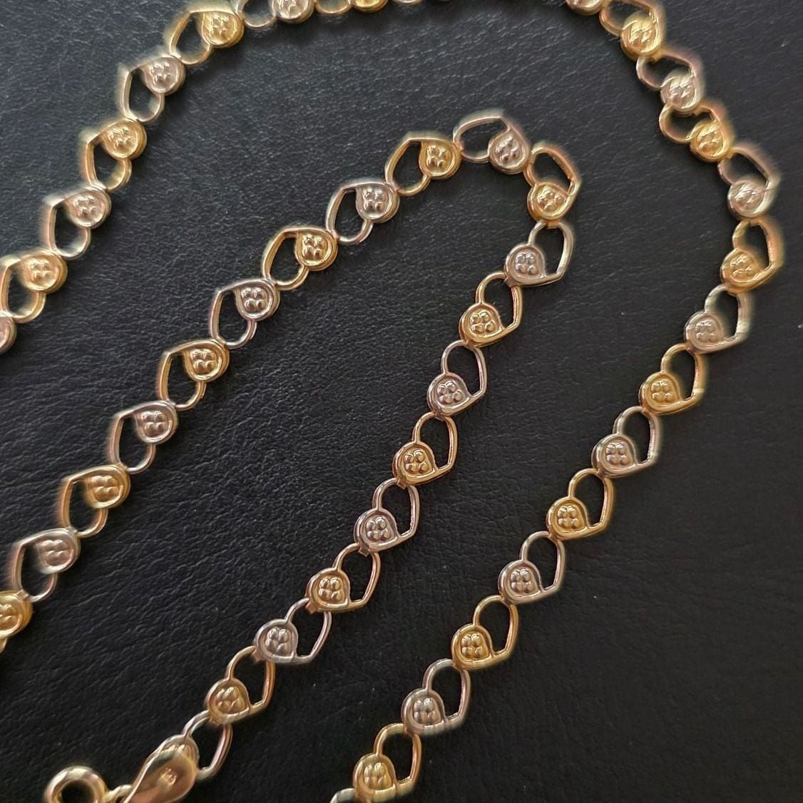 Heart necklace white/yellow gold 45cm — Good (VG) Necklaces & pendants