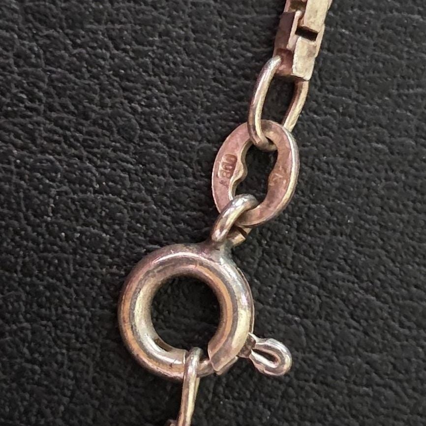 Silver Chain with Healing Magnet — Very good / fine (VG+) Necklaces & pendants