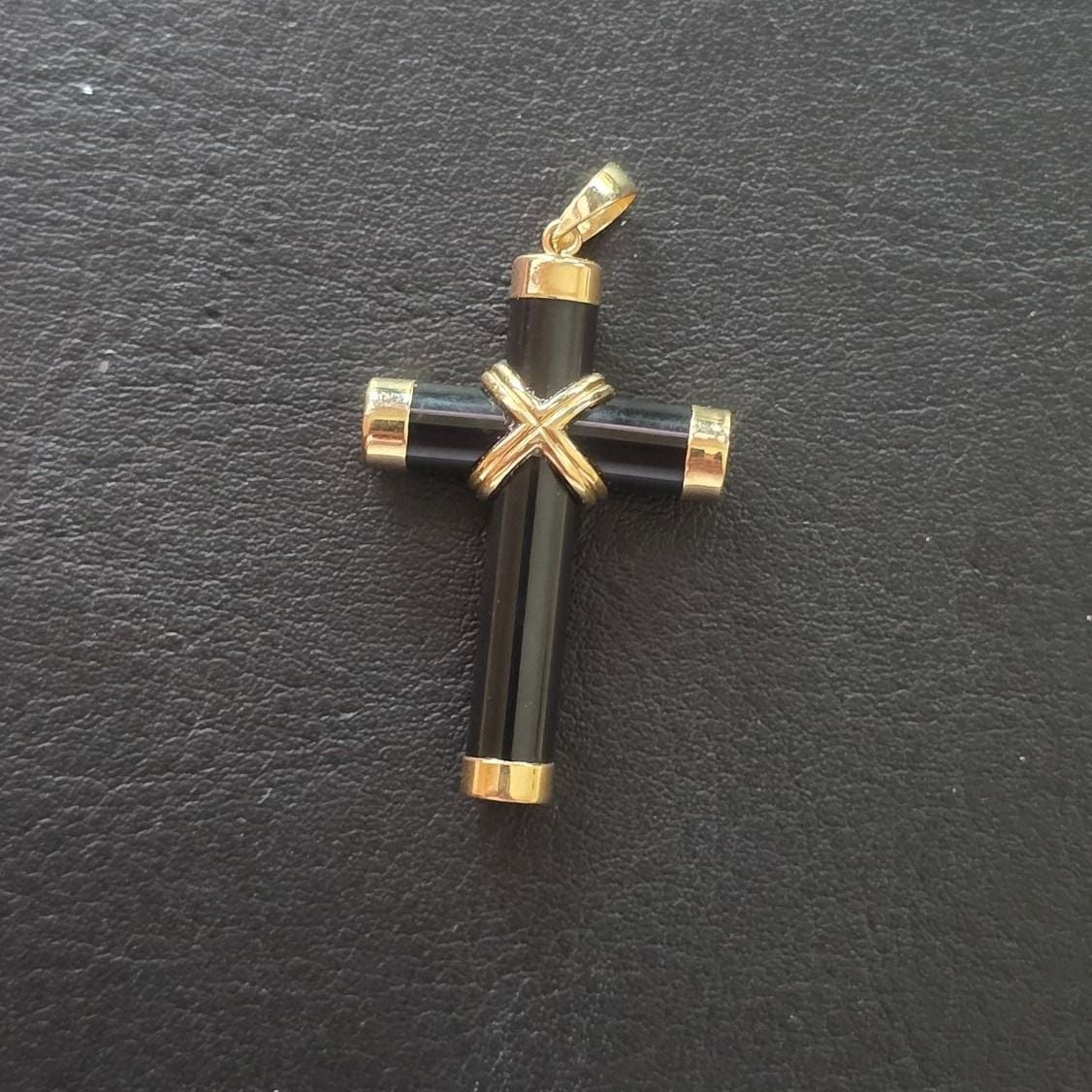 Onyx Cross Pendant — Very good / fine (VG+) Necklaces & pendants