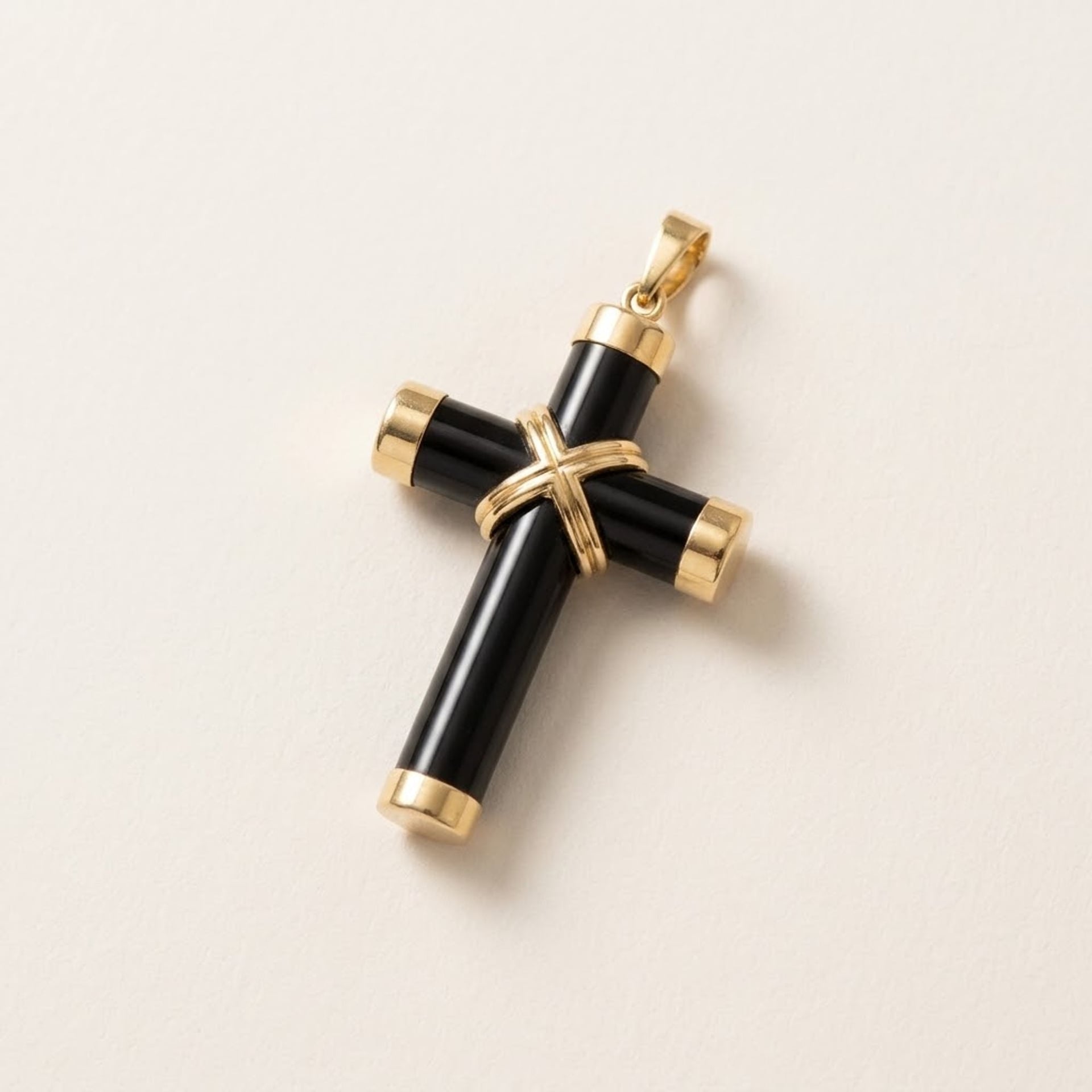 Onyx Cross Pendant — Very good / fine (VG+) Necklaces & pendants
