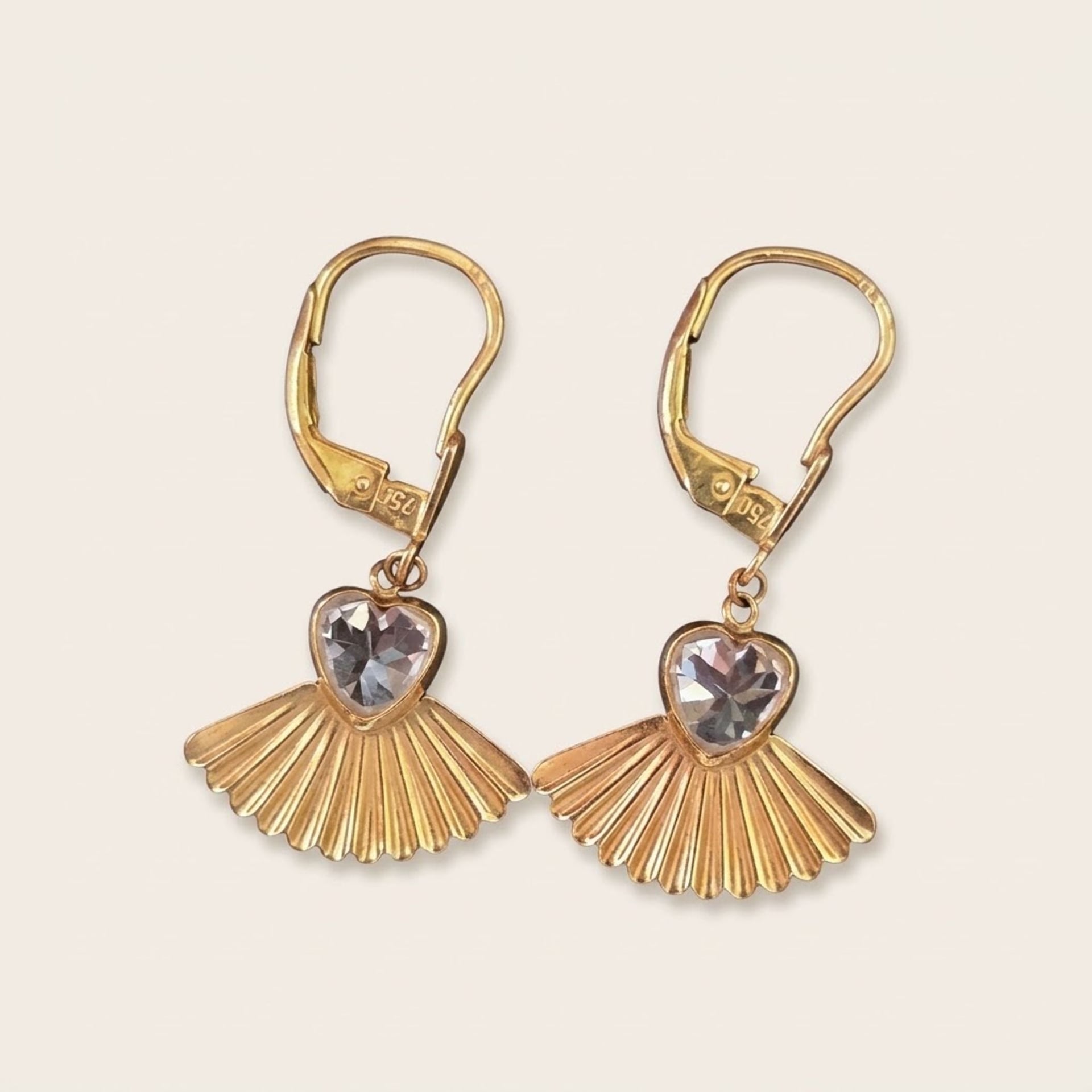 750 Heart Fan Drop Earrings — Good (VG) Earrings
