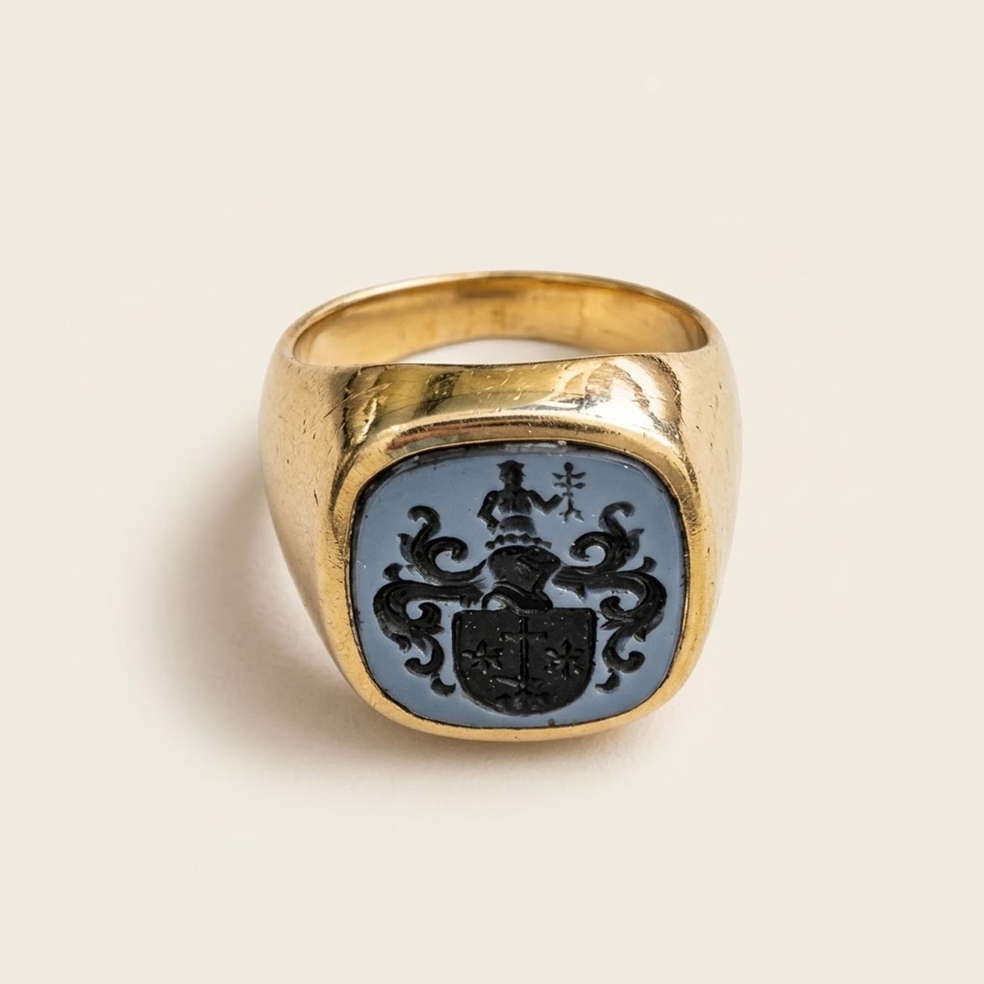 Signet Ring 750 Gold — photo 1 of 4
