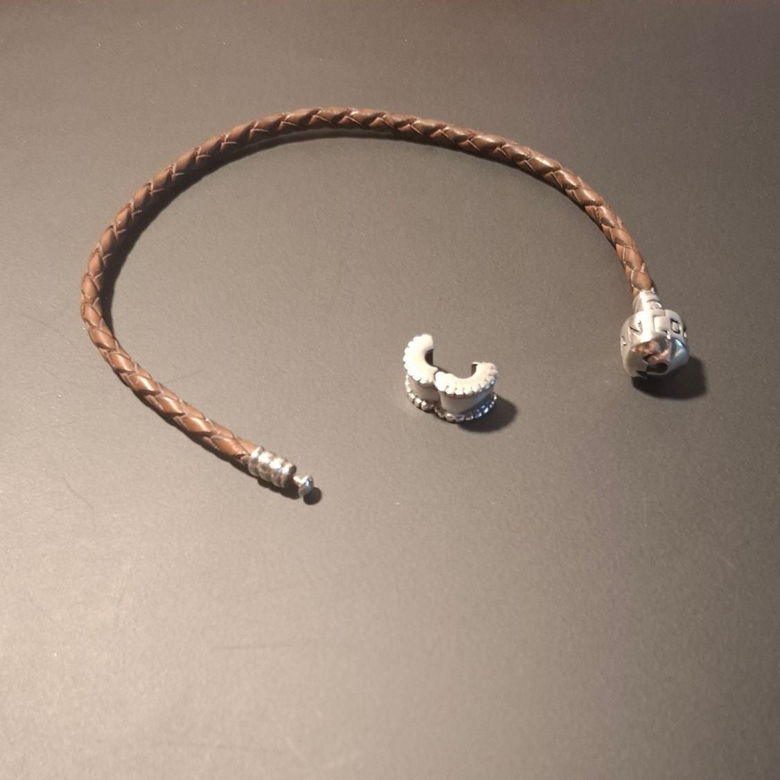 Pandora Armbänder Leder braun,geflochten — Good (VG) Bracelets