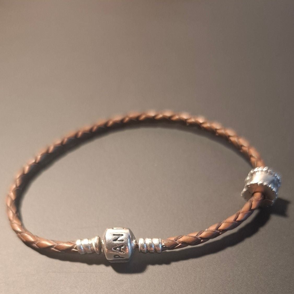 Pandora Armbänder Leder braun,geflochten — Guter Zustand (VG) Armbänder