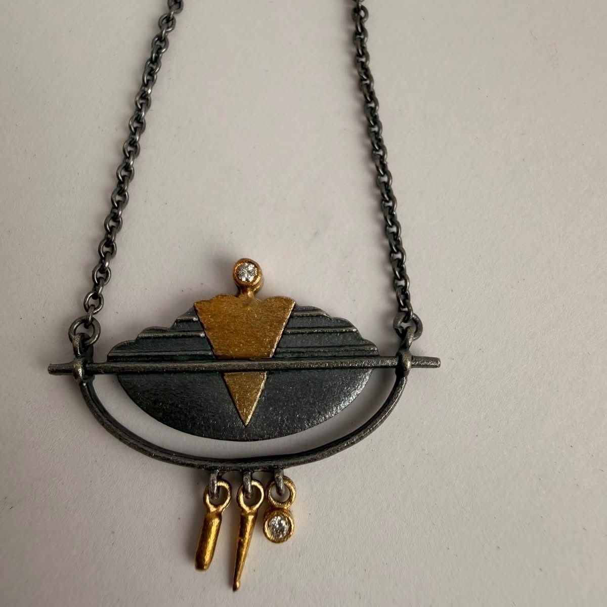 Collana in argento annerito con brillanti — Molto buono/pregiato (VG+) Collane e pendenti