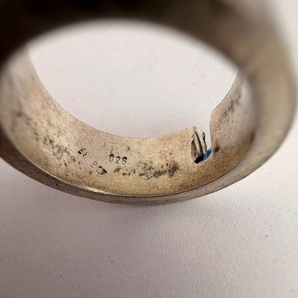 Silver Ring with Sapphire — Good (VG) Rings