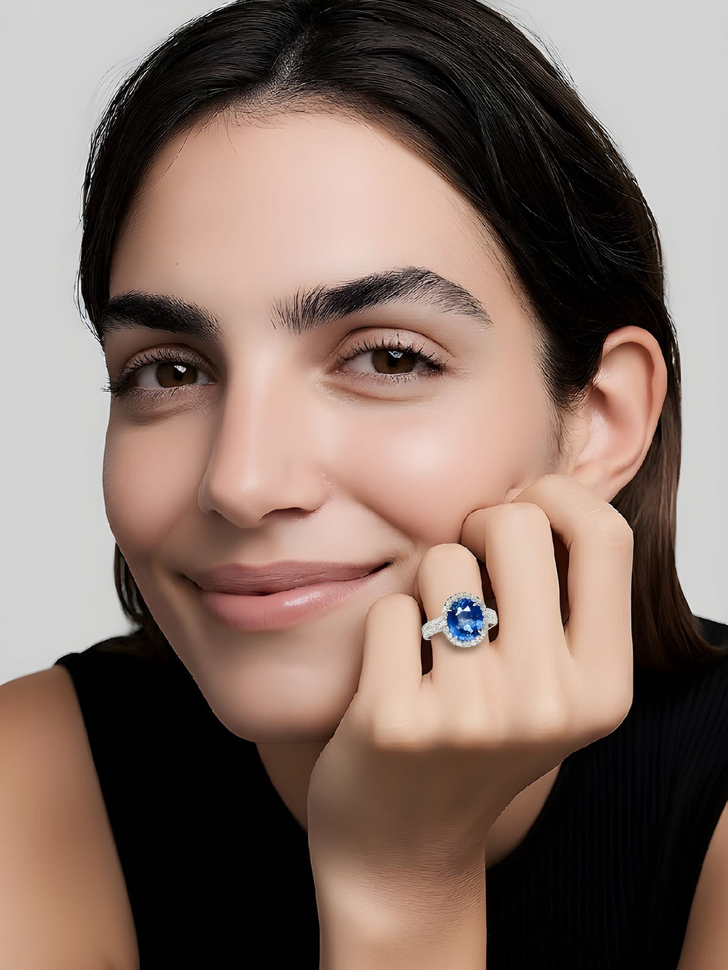 Sapphire Ring 14k White Gold, 3.99 ct with 0.72 ct Diamonds — As new (N) Rings