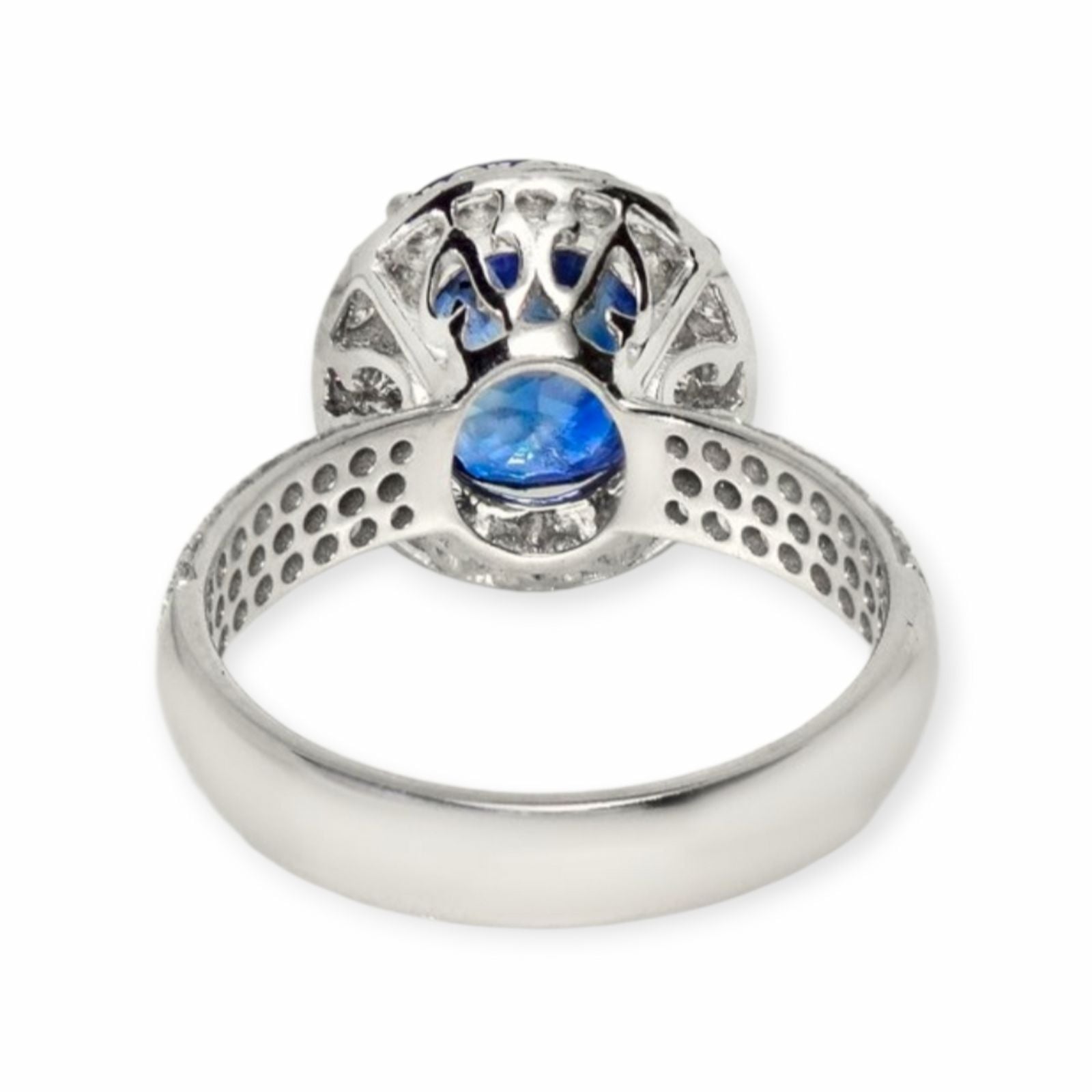 Sapphire Ring 14k White Gold, 3.99 ct with 0.72 ct Diamonds — As new (N) Rings