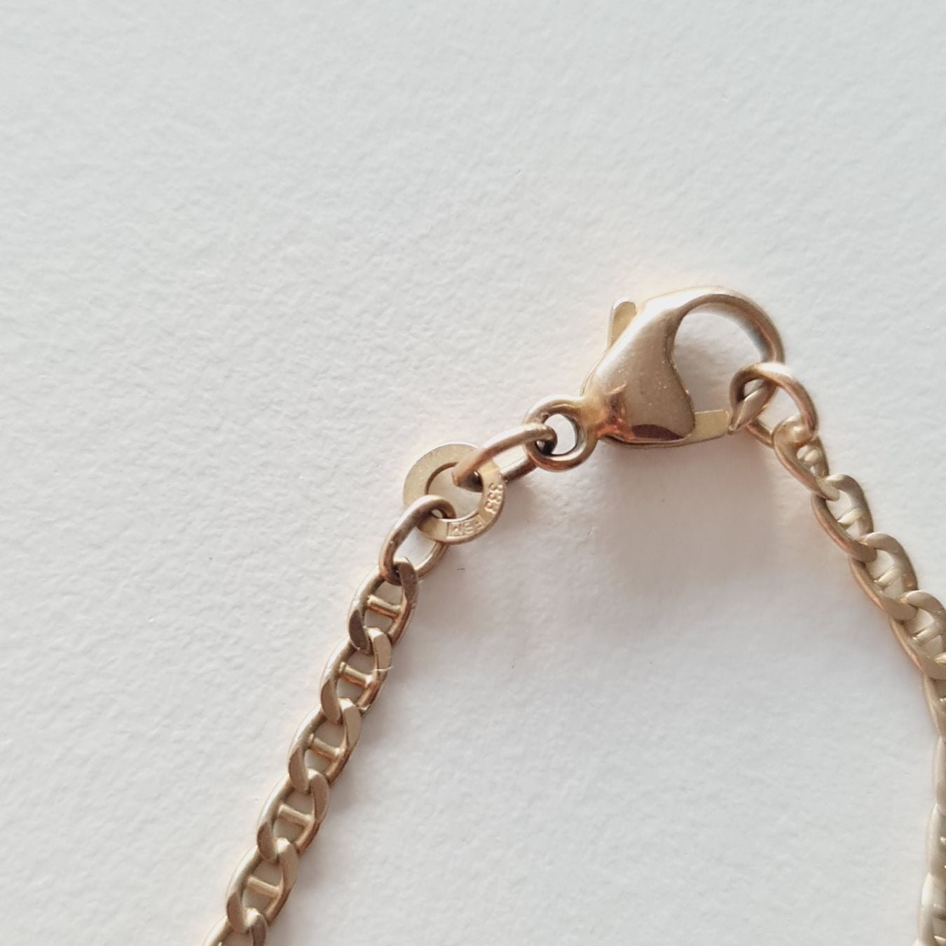 Anklet with curb link pattern in 333 8 KT yellow gold — Good (VG) Bracelets
