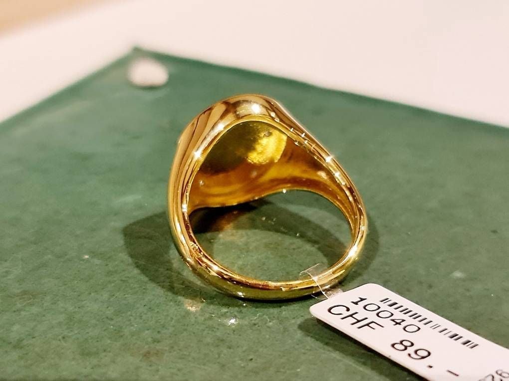Swallow Signet Ring Yellow Gold Size 55 — Mint (M) Rings