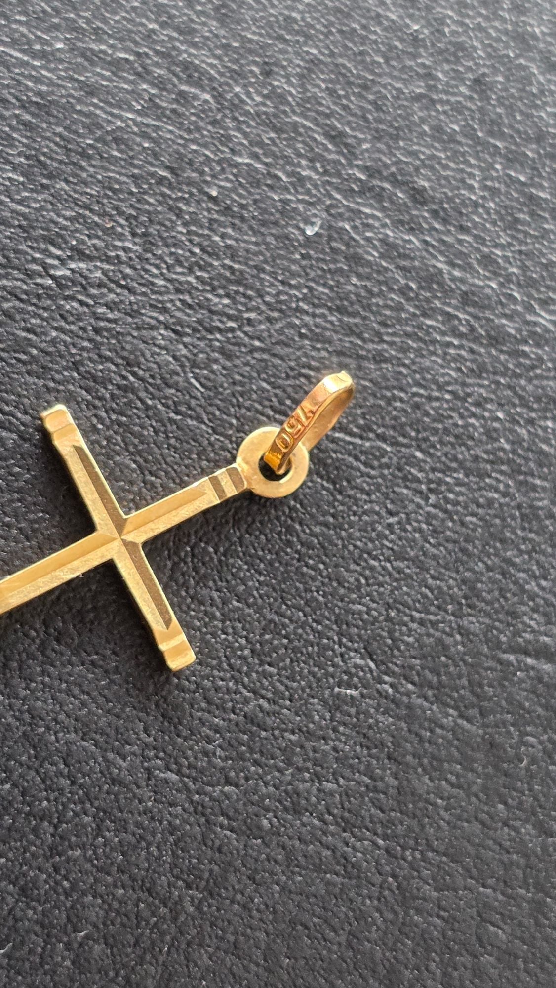 Ciondolo croce in oro — Molto buono/pregiato (VG+) Collane e pendenti