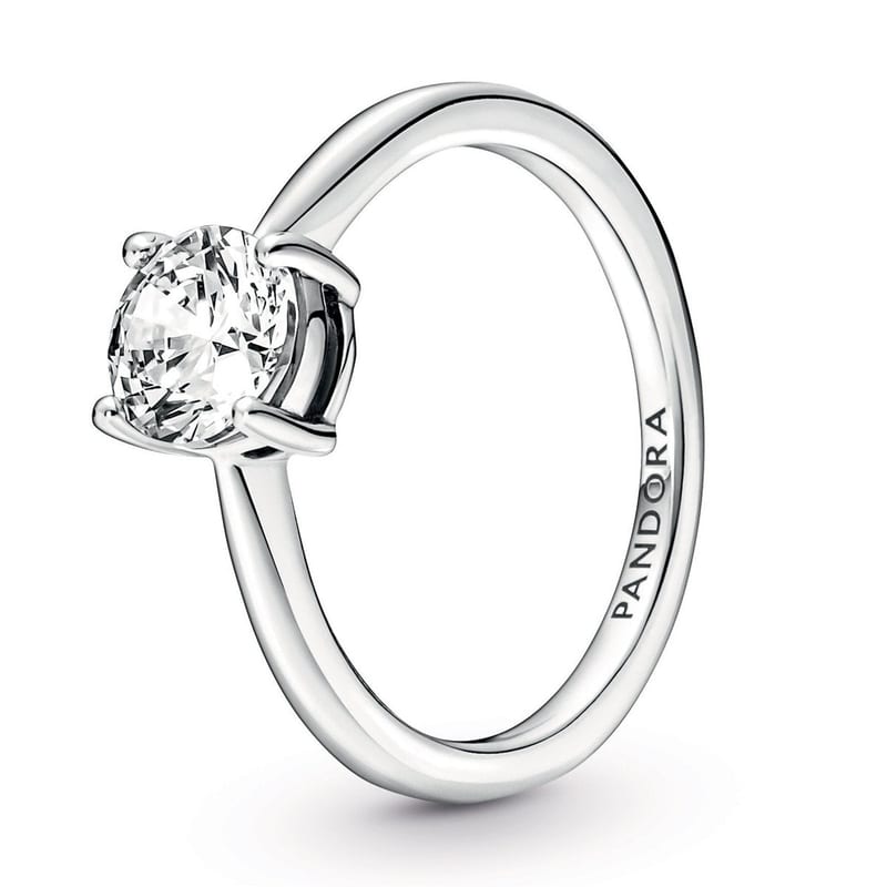 Sparkling Solitaire Ring