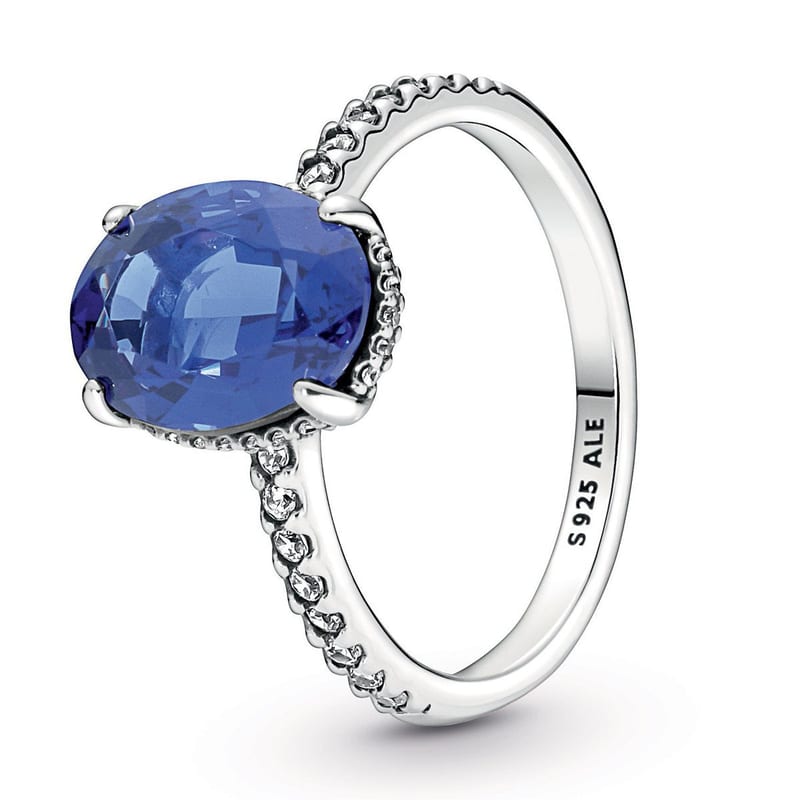 Sparkling Statement Halo Ring