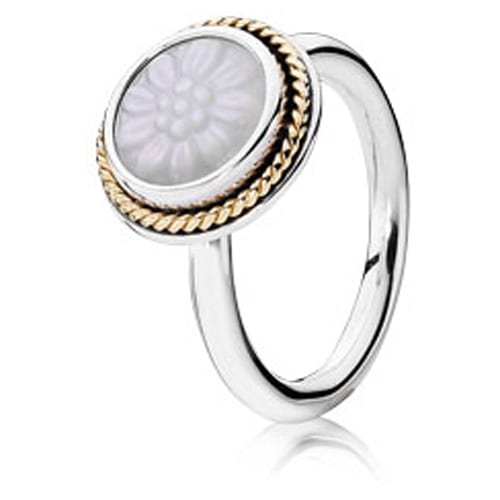 Daisy Signet Ring