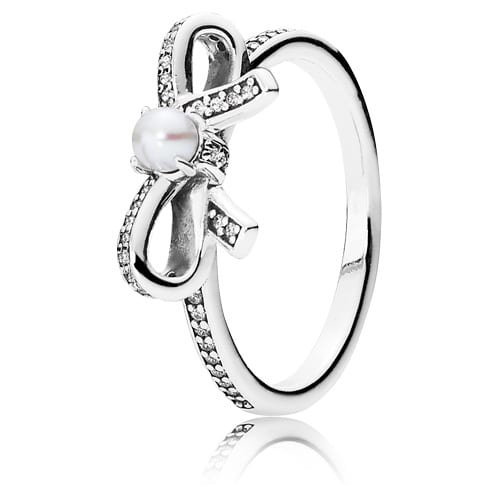 Delicate Sentiments Bow Ring with Pearl