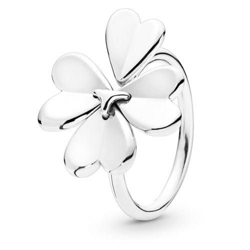 Moving Clover Ring