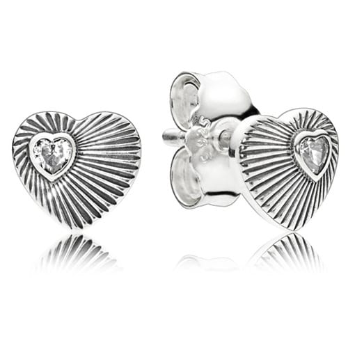 Vintage Heart Fans Stud Earrings