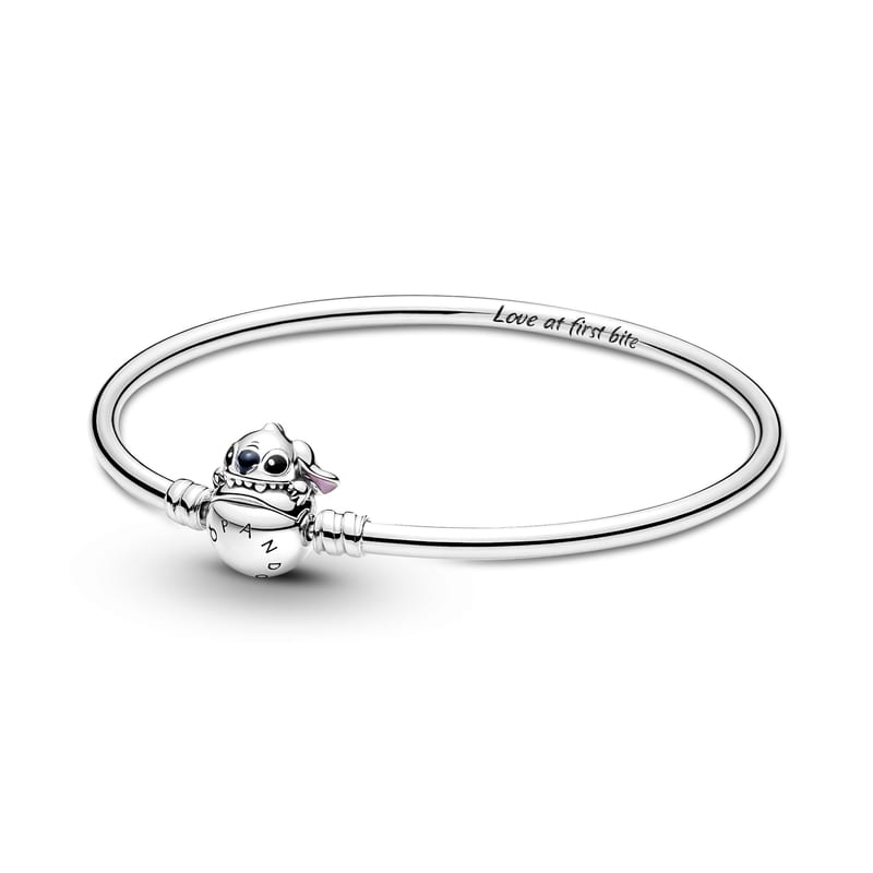 Stitch Biting Clasp Bangle