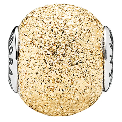 Essence Sensitivity Two-Tone Charm