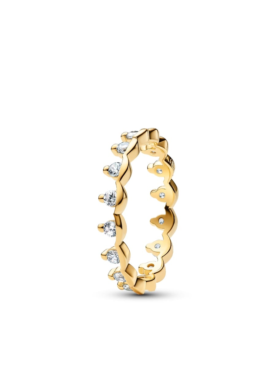 Sparkling Regal Band Ring