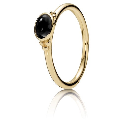 Gold ring, 14 carat with black onyx