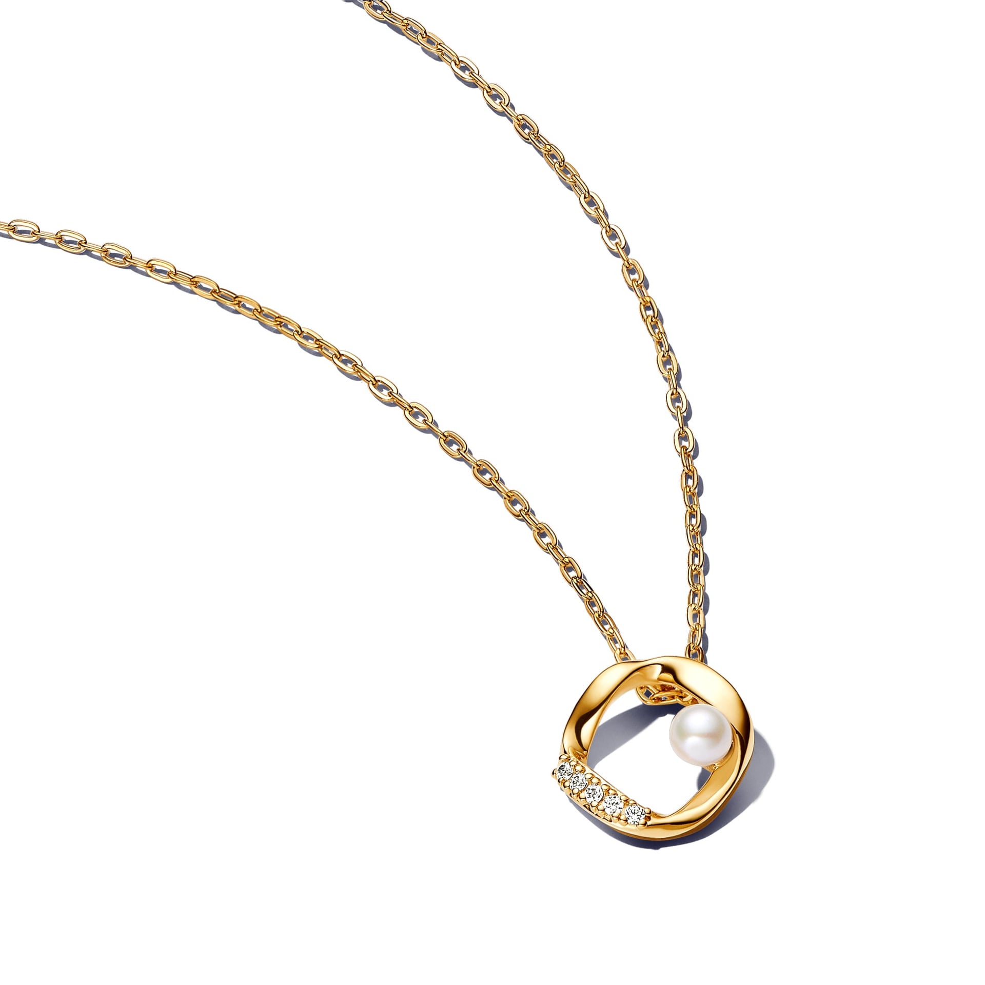Organic-Shaped Pavé Circle and Cultured Pearl Necklace (14k Gold-Plated)