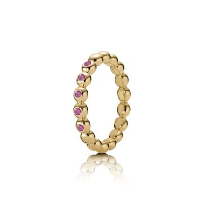 Gold ring, pink sapphire