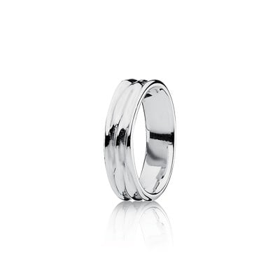 Silver ring, stream Australia