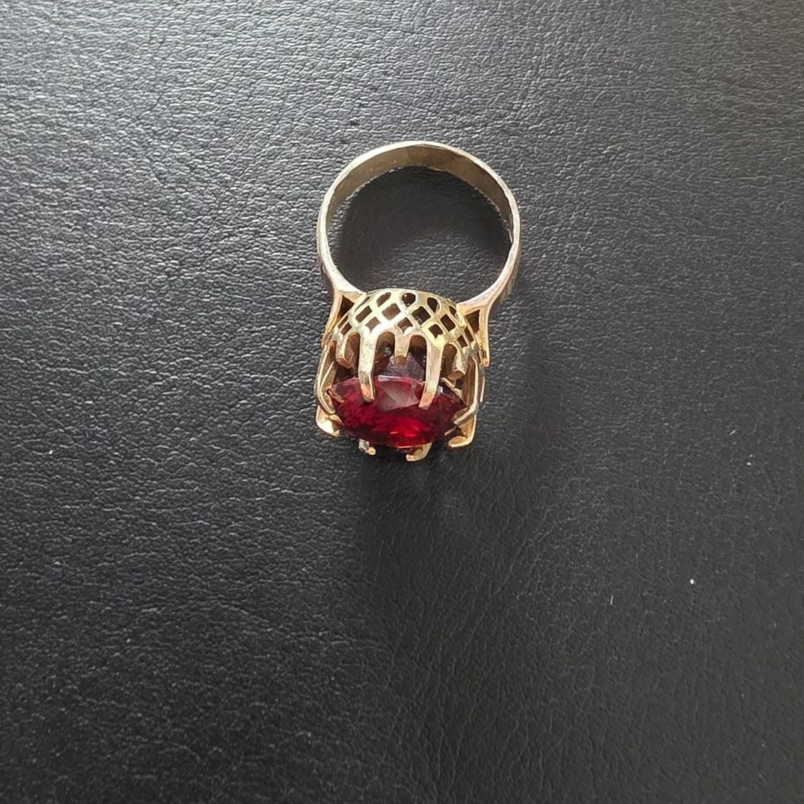 Rubin Ring — Guter Zustand (VG) Ringe