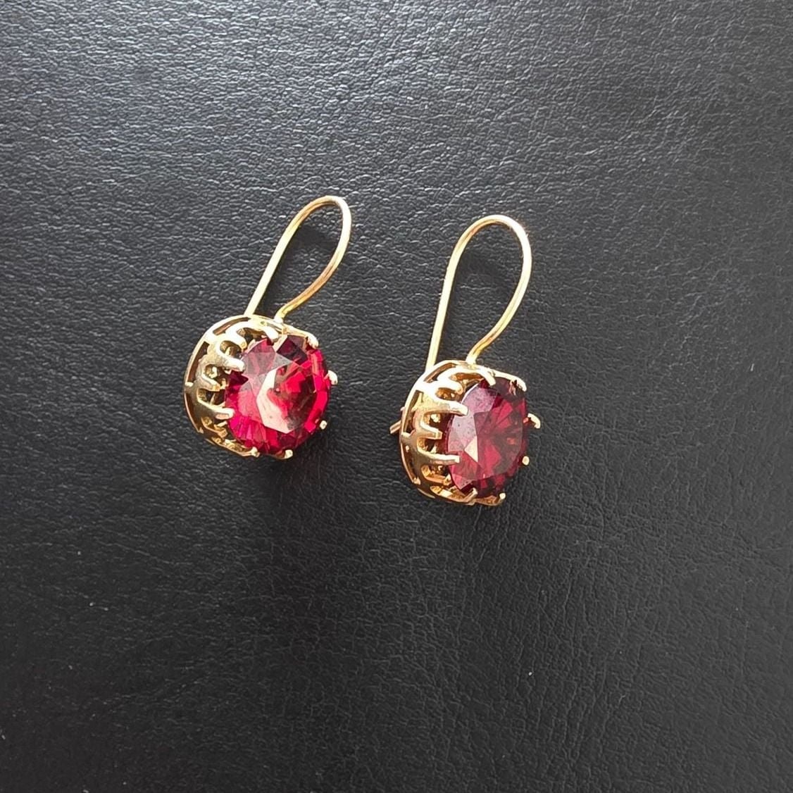 Earrings — Very good / fine (VG+) Earrings
