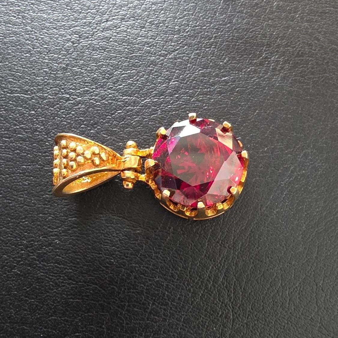 Pendant — Very good / fine (VG+) Necklaces & pendants