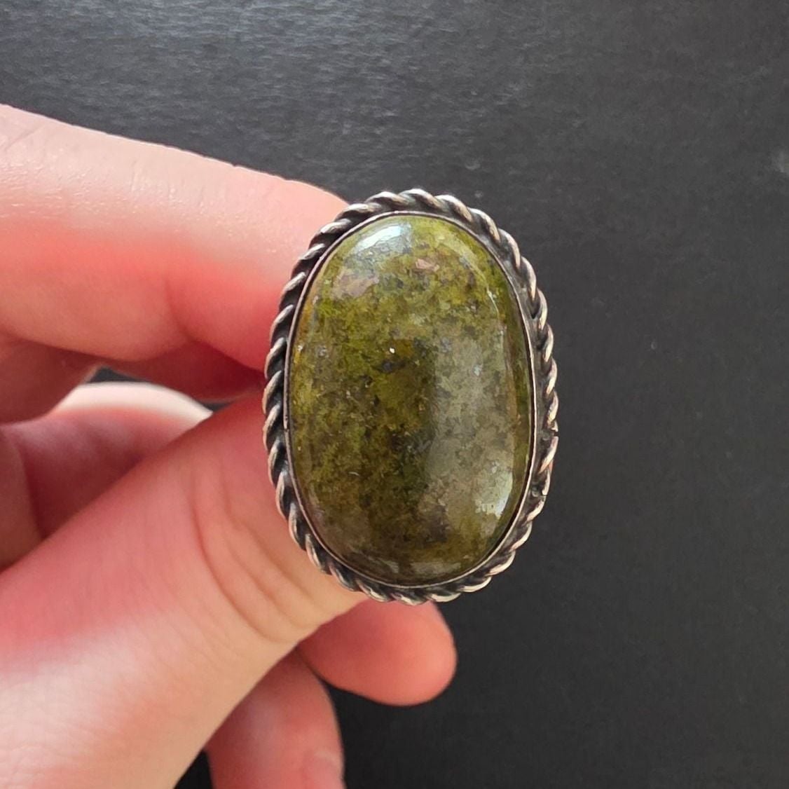 Serpentine Ring — Very good / fine (VG+) Rings