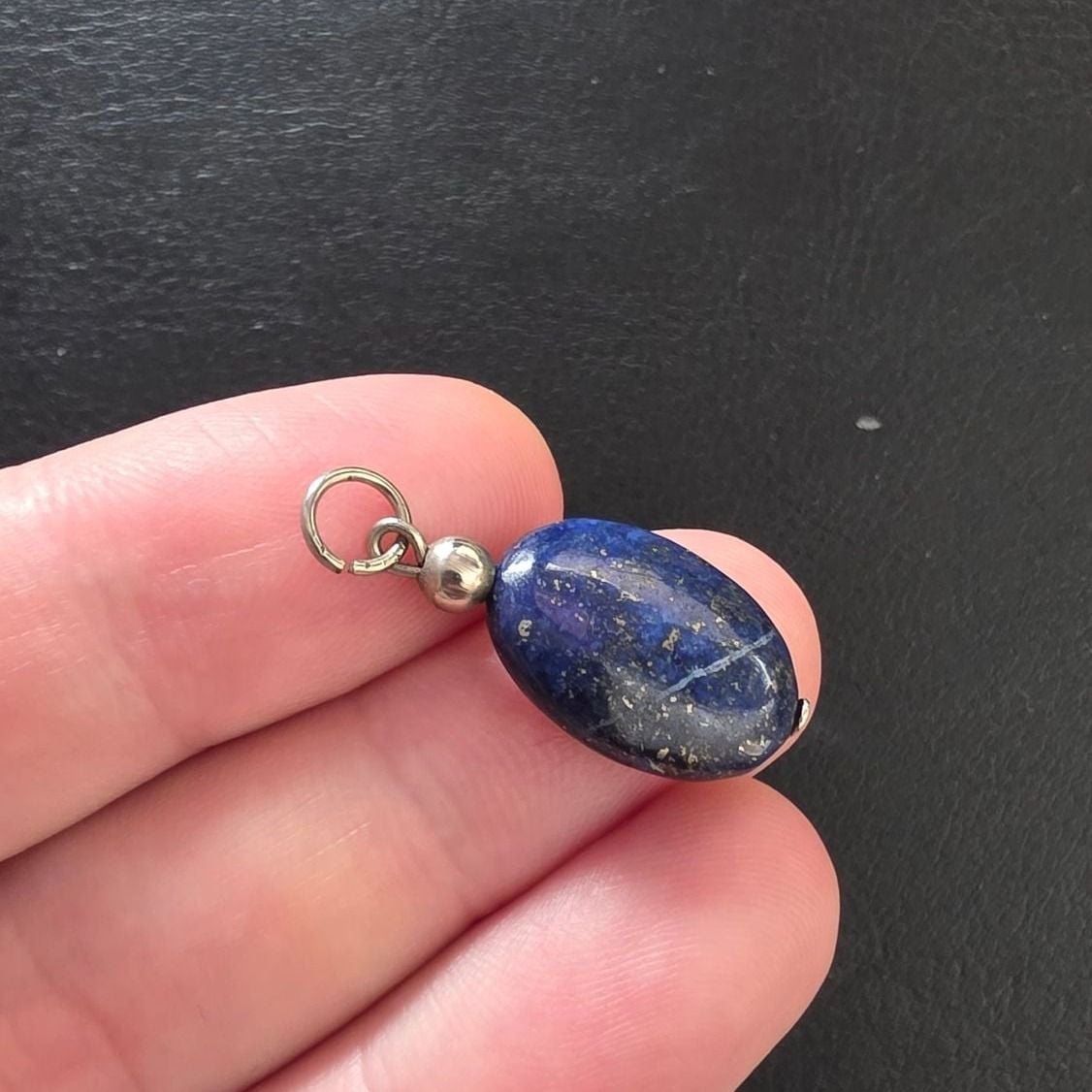 Lapis Lazuli Pendant — Very good / fine (VG+) Necklaces & pendants