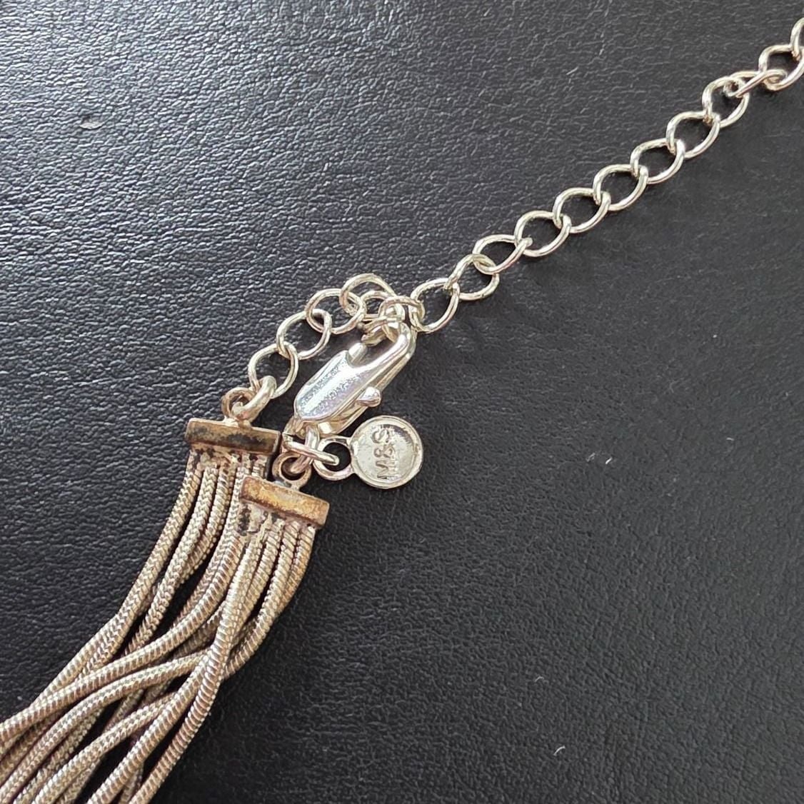 Necklace — Good (VG) Necklaces & pendants