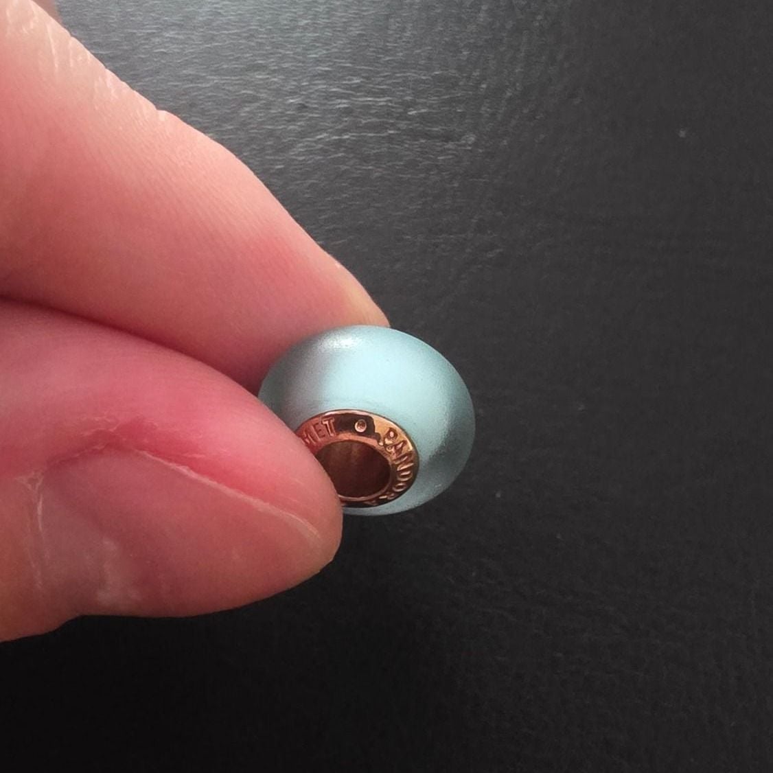 Charm in vetro di Murano azzurro opaco — Molto buono/pregiato (VG+) Collane e pendenti