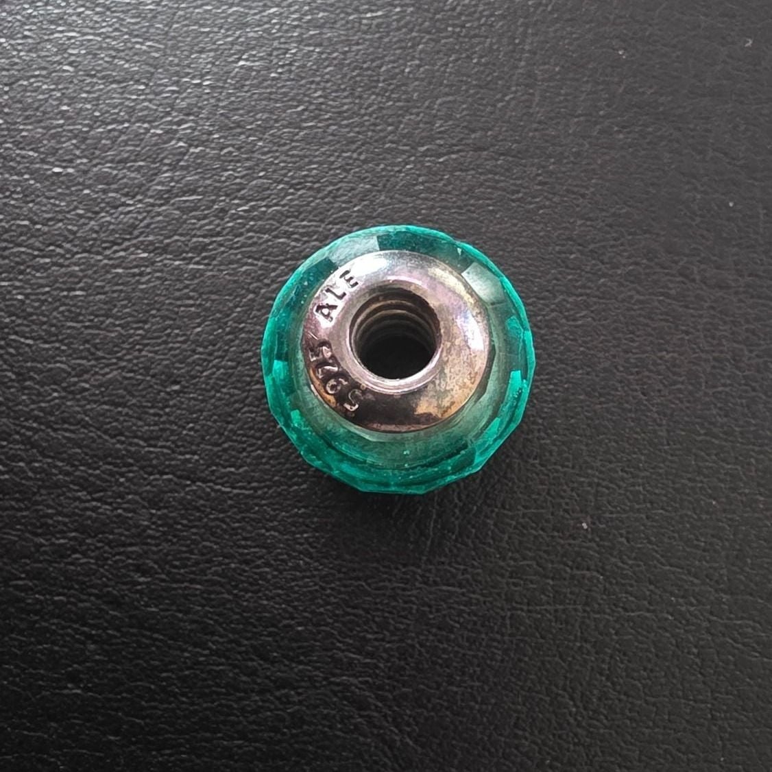 Wellenförmiges türkisblaues Murano-Glas Charm — Very Good / Fine (VG+) Ketten & Anhänger